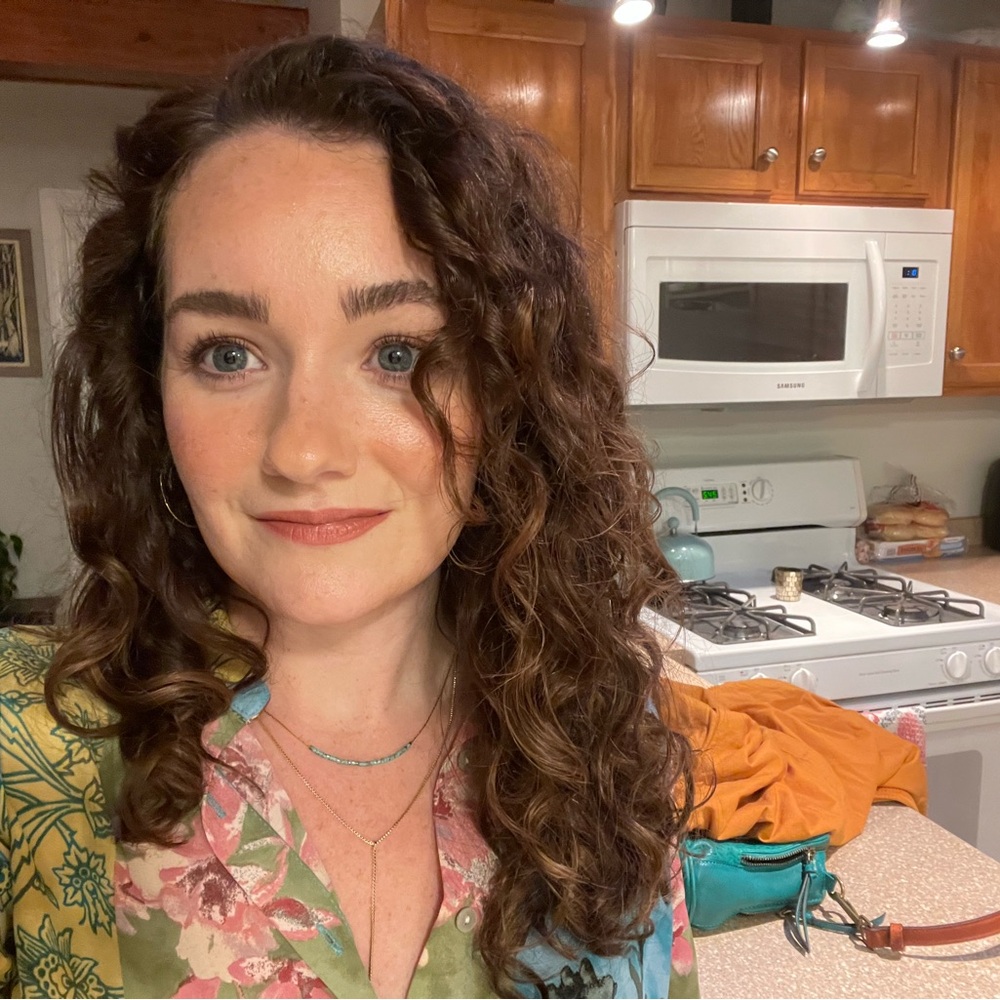 Meet your Posher, Kelly